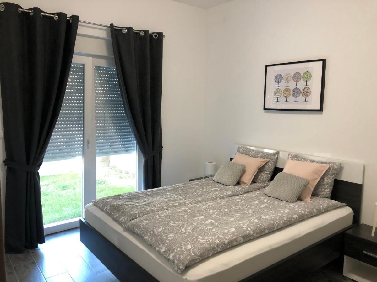 Apartman Spring 솜보르 외부 사진